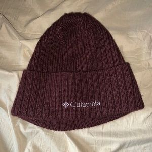 burgundy columbia beanie